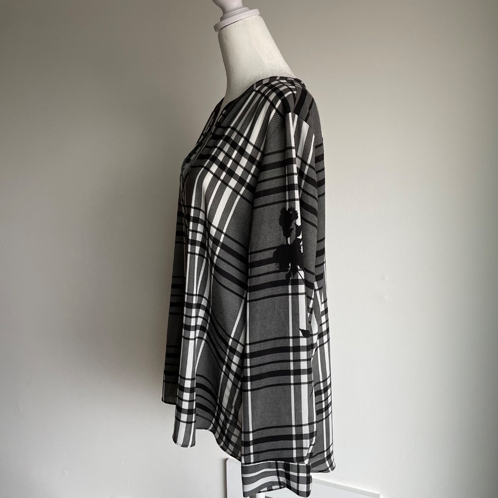 Simply Vera Vera Wang Plaid Popover Tunic Blouse in Size XL - Picture 3 of 8